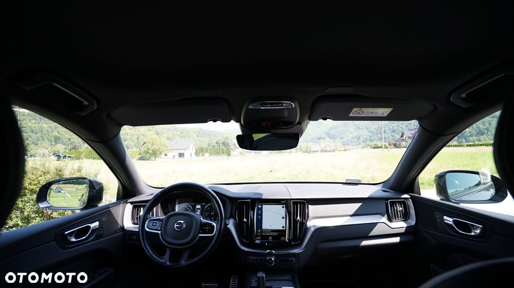 Volvo XC 60 B4 D AWD R-Design - 30