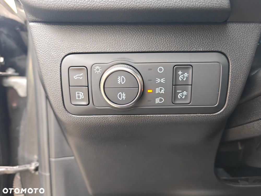 Ford Kuga 2.5 Duratec FHEV TITANIUM - 18