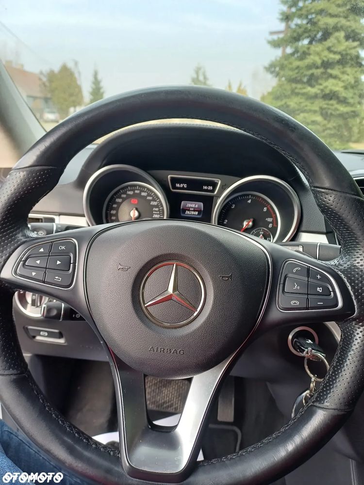 Mercedes-Benz GLE - 13