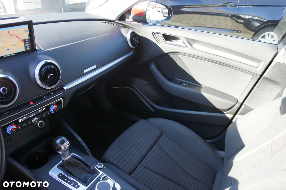 Audi A3 Sportback 2.0 TDI (clean diesel) quattro S tronic Attraction - 22