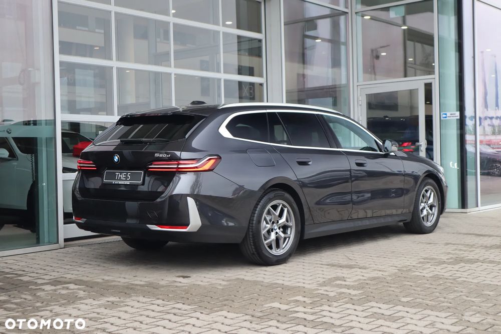 BMW Seria 5 - 16