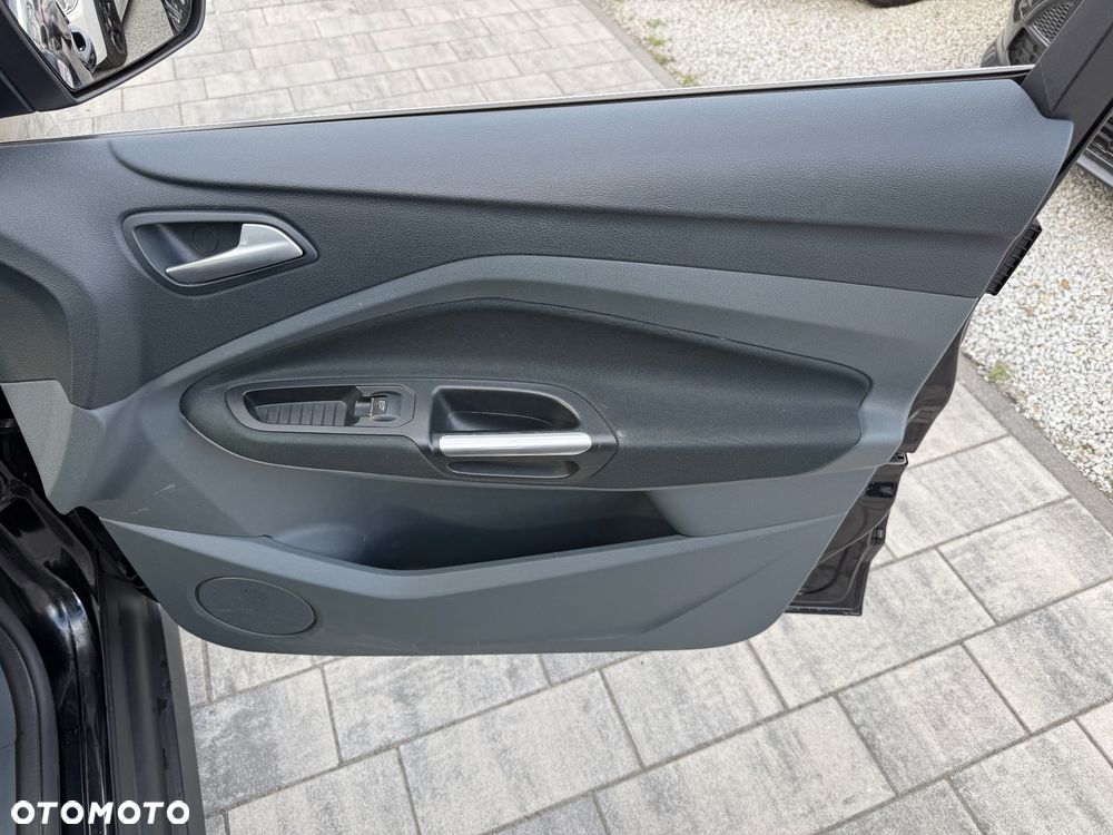 Ford C-MAX 1.6 Titanium - 26