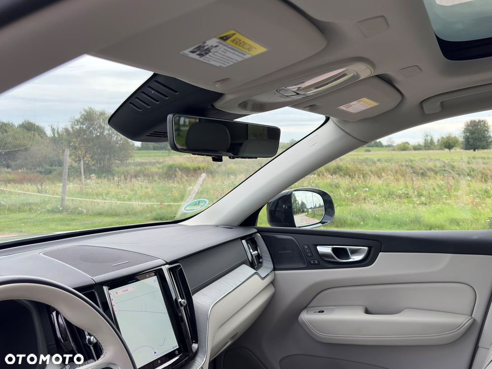 Volvo XC 60 - 22