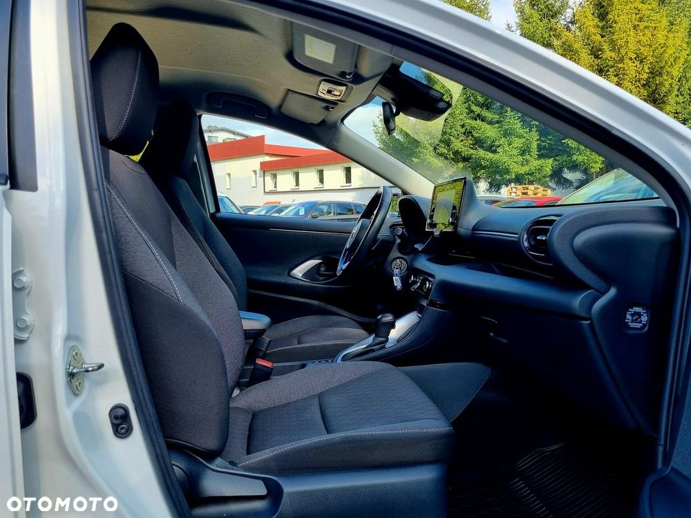 Toyota Yaris 116 1.5 VVT-i Comfort - 11