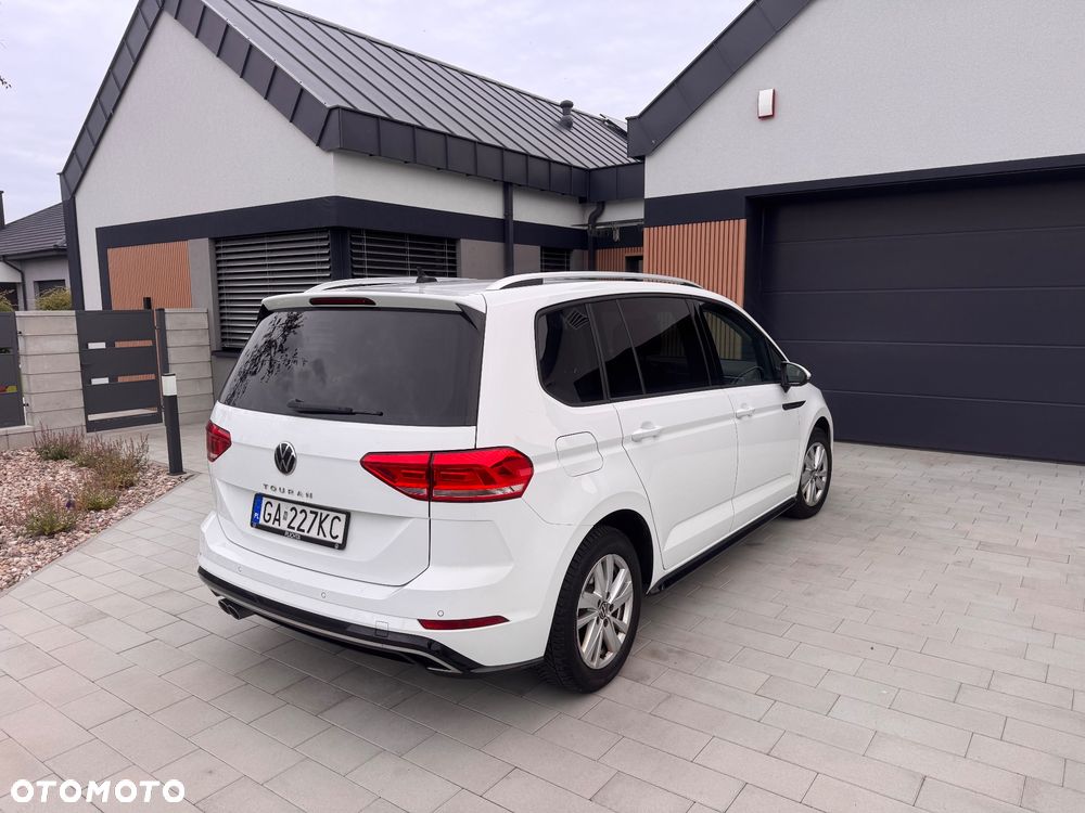 Volkswagen Touran 2.0 TDI BMT Comfortline DSG - 4