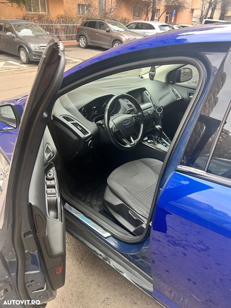 Ford Focus 1.6 TI-VCT Powershift Titanium - 4