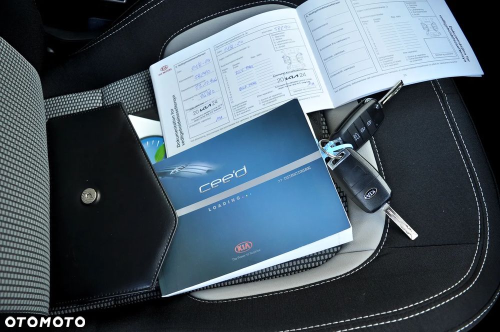 Kia Ceed - 39