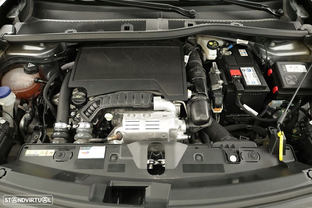 Peugeot 2008 1.2 PureTech Allure - 24