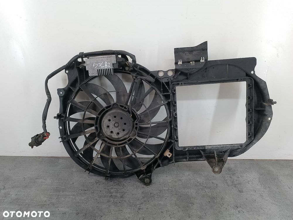 WENTYLATOR CHŁODNICY Z MODUŁEM AUDI A4 B6 8E0121205Q 873573D VALEO 2.0 20V - 5