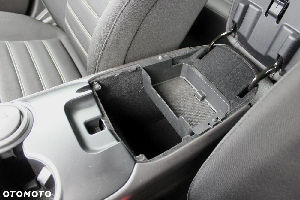 Ford Mondeo SW 2.0 Hybrid Trend - 31