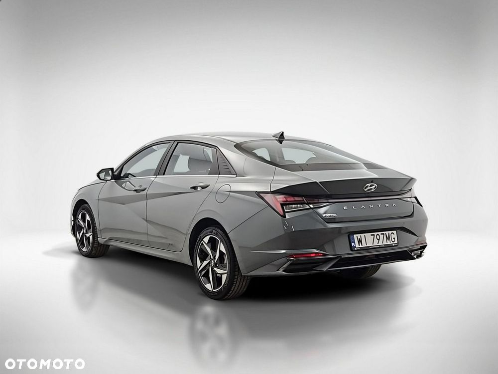 Hyundai Elantra 1.6 Smart - 3