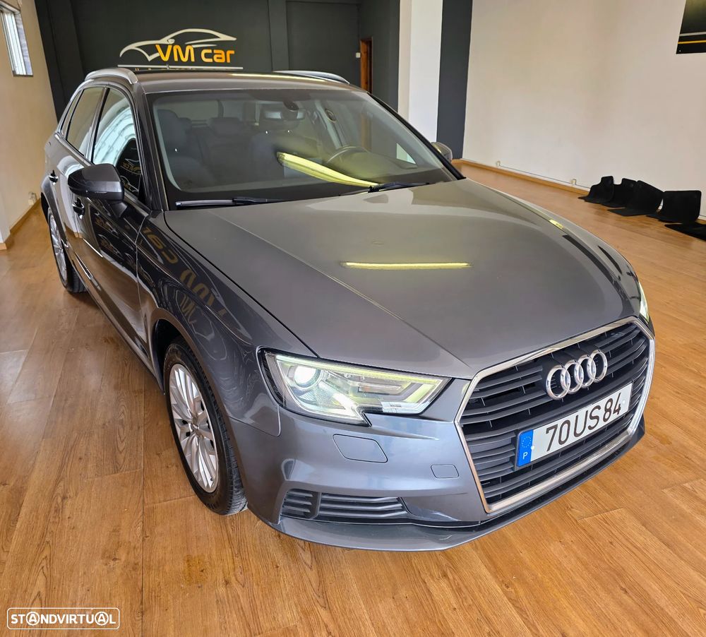 Audi A3 Sportback 2.0 TDI Design - 18