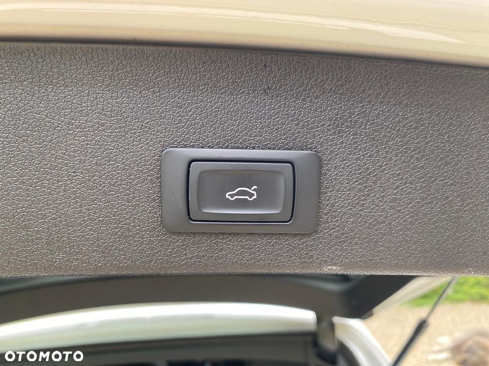 Audi SQ5 - 40