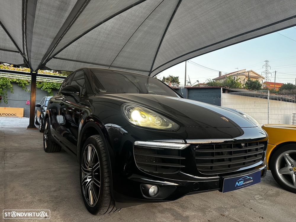 Porsche Cayenne - 2