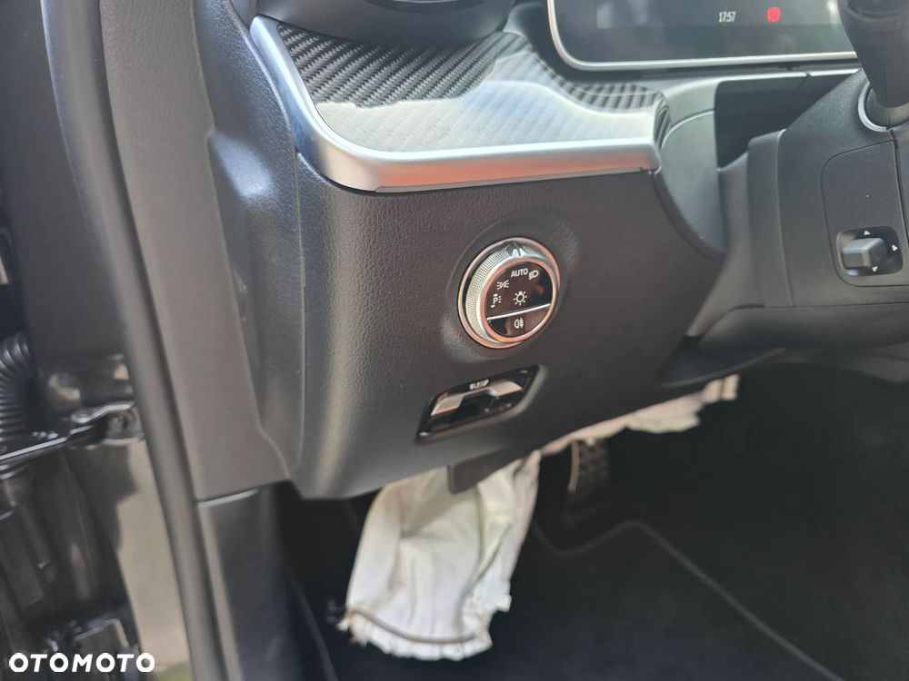 Mercedes-Benz Klasa C AMG 63 S E Performance PHEV 4-Matic - 16