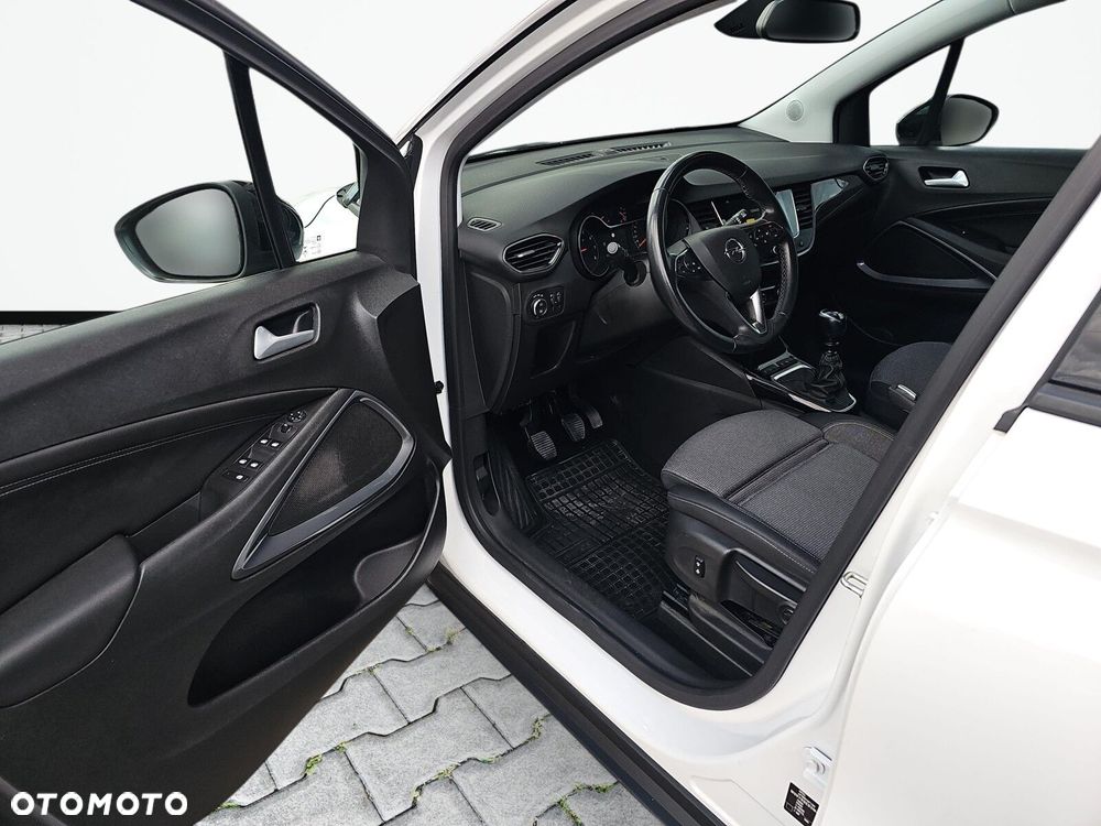 Opel Crossland - 11