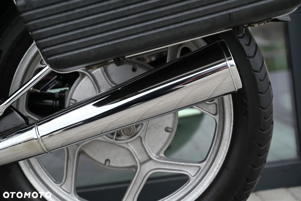 BMW R - 26
