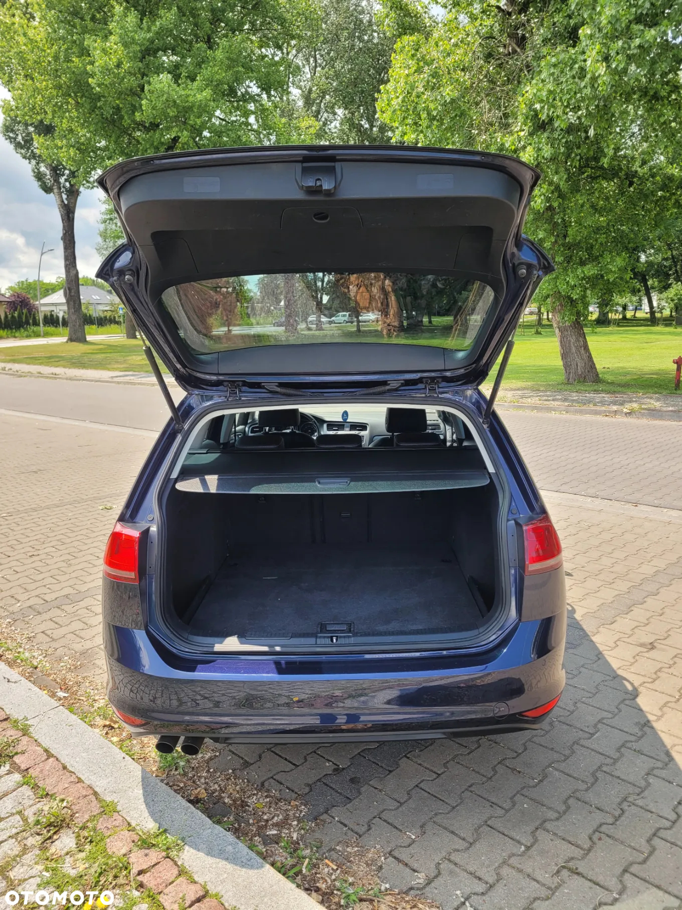 Volkswagen Golf 2.0 BlueTDI Highline - 16