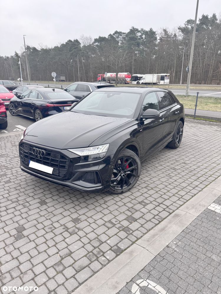 Audi Q8 - 2