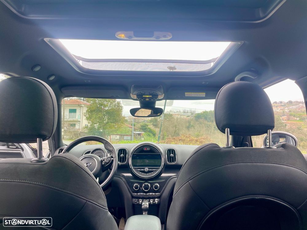 MINI Countryman Cooper SE ALL4 Auto - 12