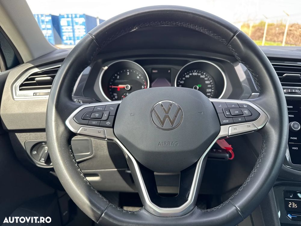 Volkswagen Tiguan 2.0 TDI SCR DSG Life - 24