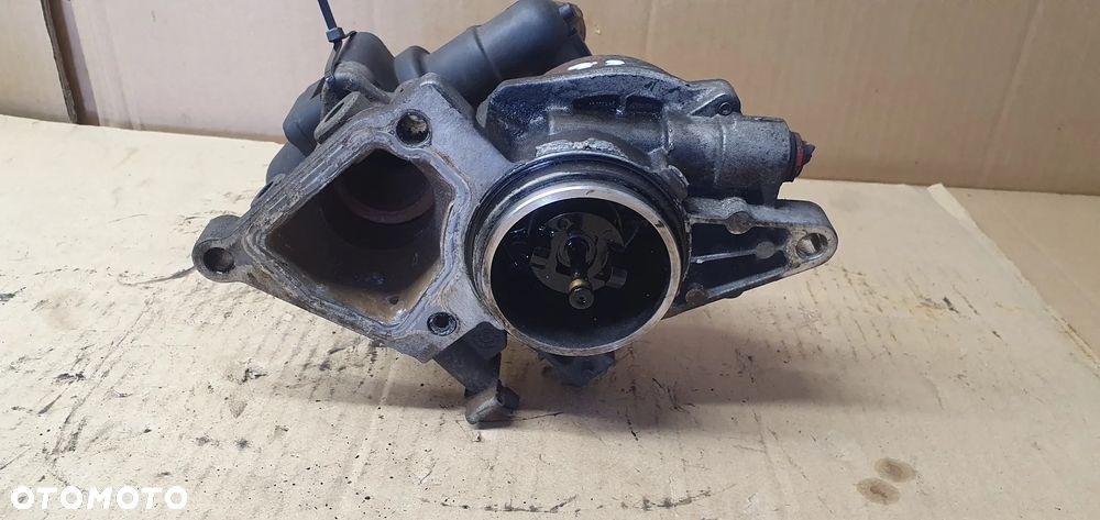 Pompa Vacum Wakum obudowa termostatu Fiat Ducato III 2.2 JTD - 6