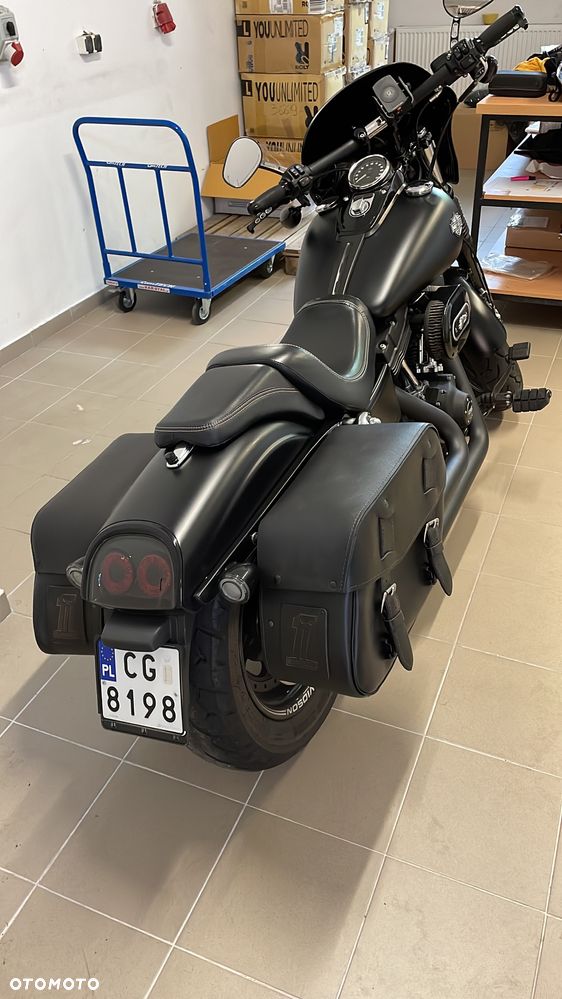 Harley-Davidson Dyna Fat Bob - 6