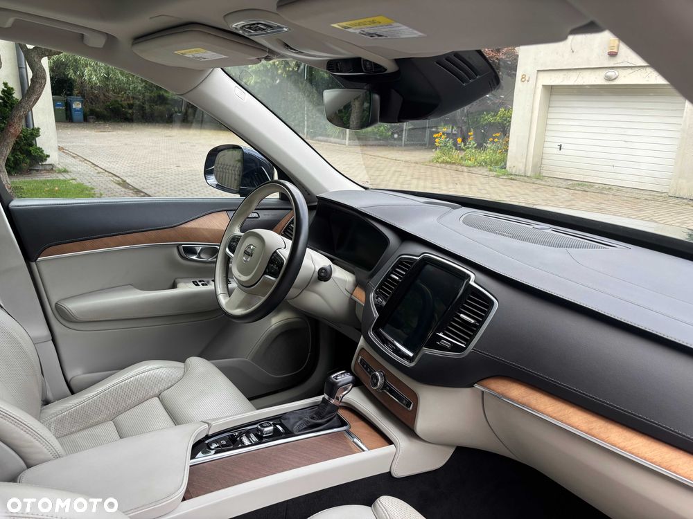 Volvo XC 90 - 6
