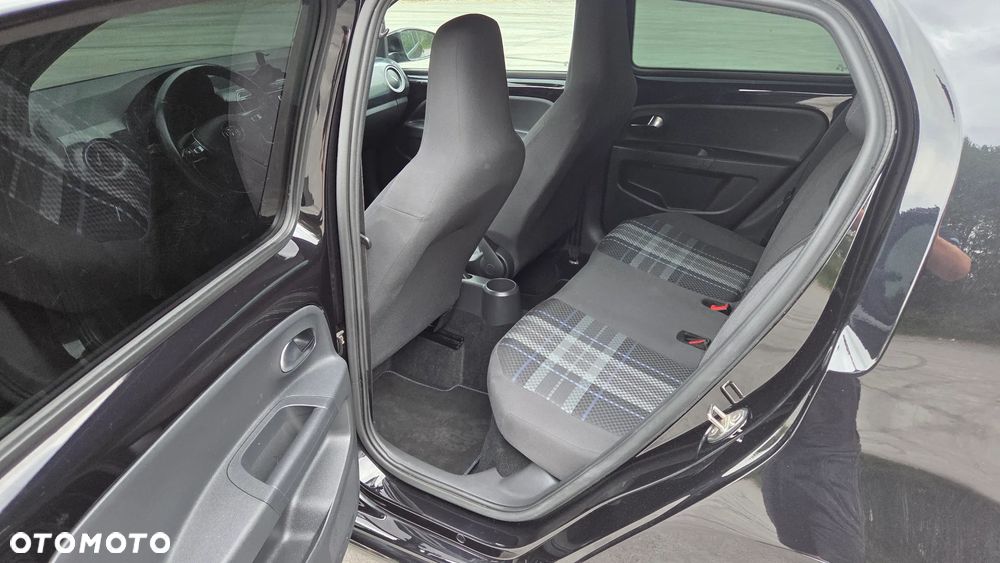 Volkswagen up! club - 9