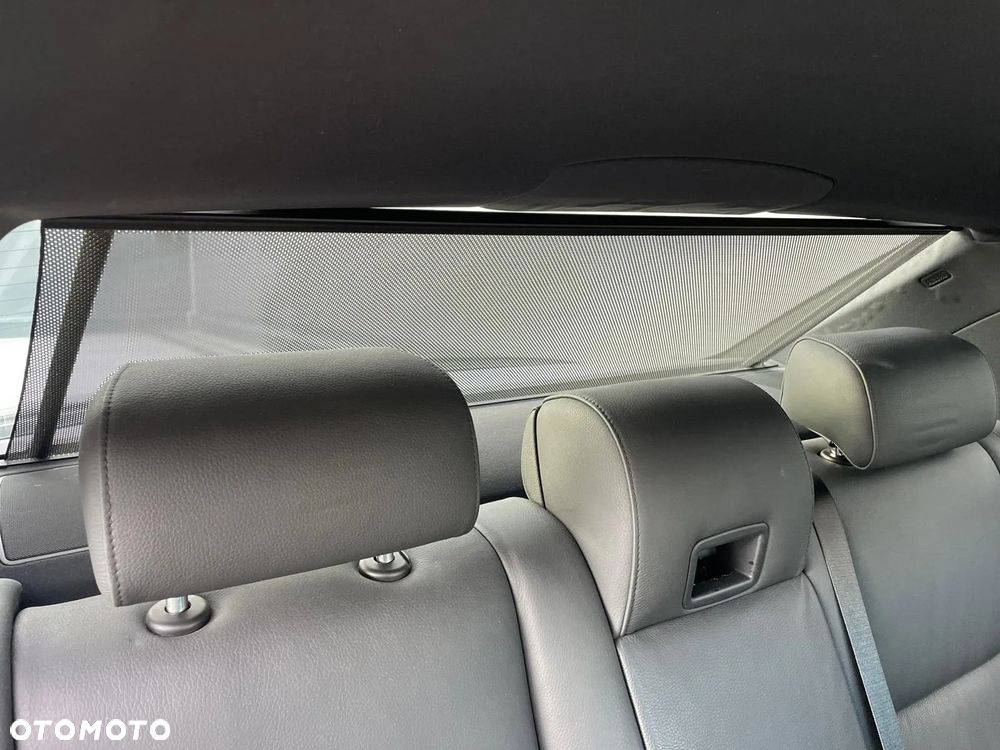 BMW Seria 5 530i - 35