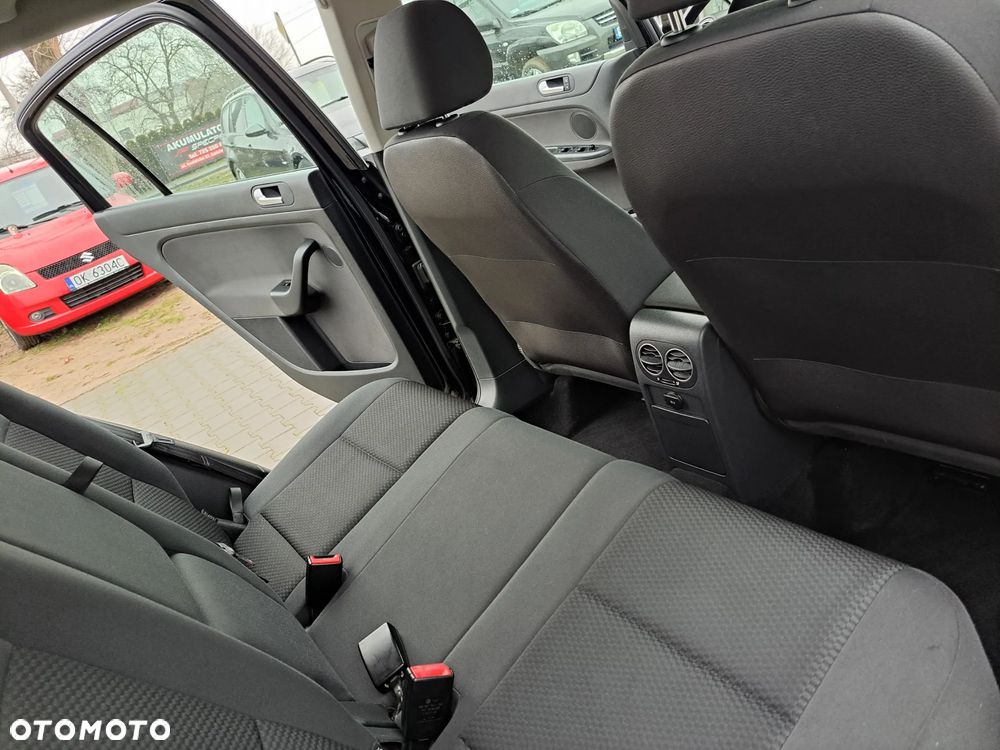 Volkswagen Golf Plus - 10