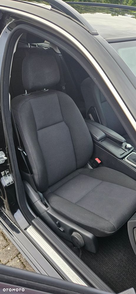 Mercedes-Benz Klasa C 180 CGI Automatik BlueEFFICIENCY - 26