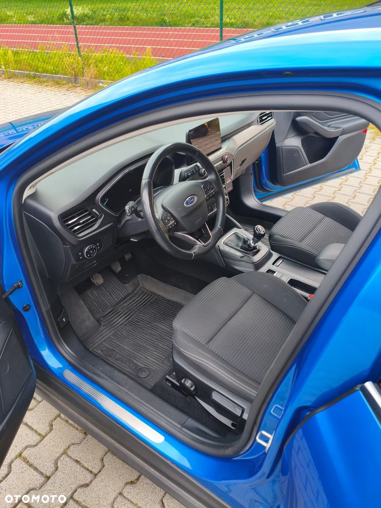 Ford Focus 1.0 EcoBoost Titanium - 8