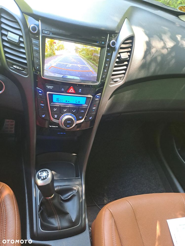 Hyundai i30 1.6 GDI Premium - 37