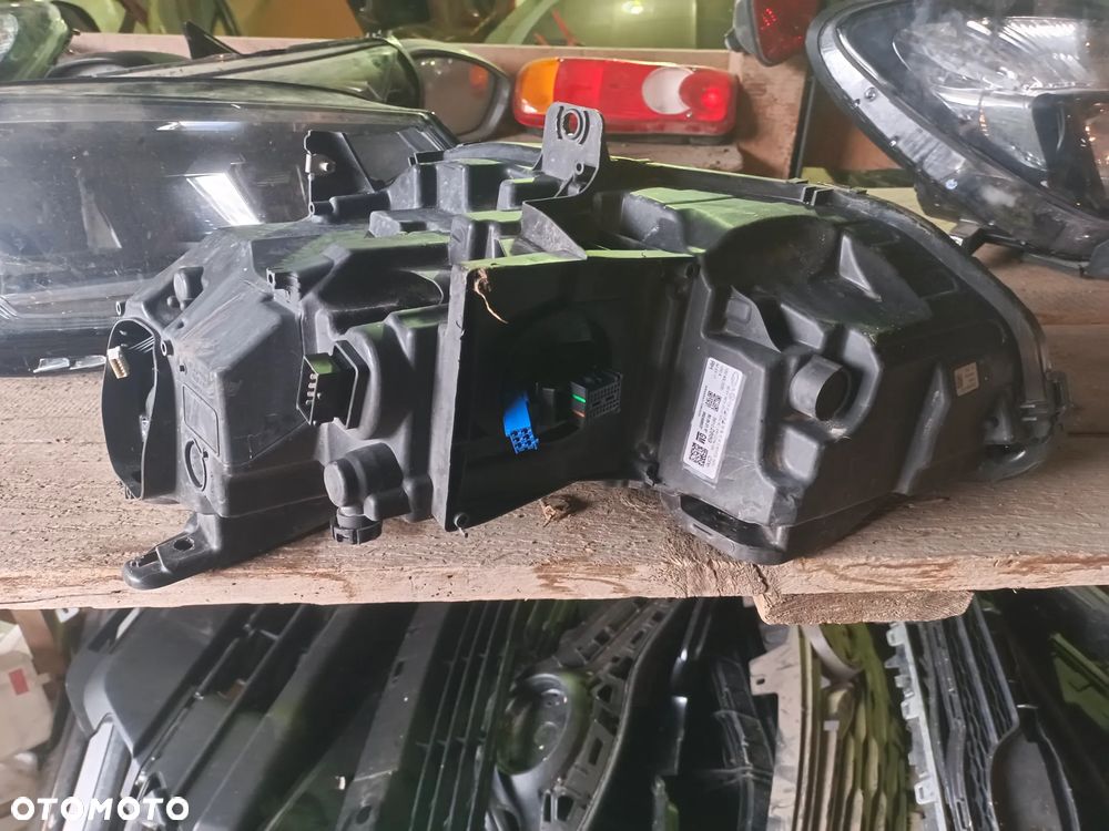 lampa prawa przód ful LED ilux Insignia b - 4