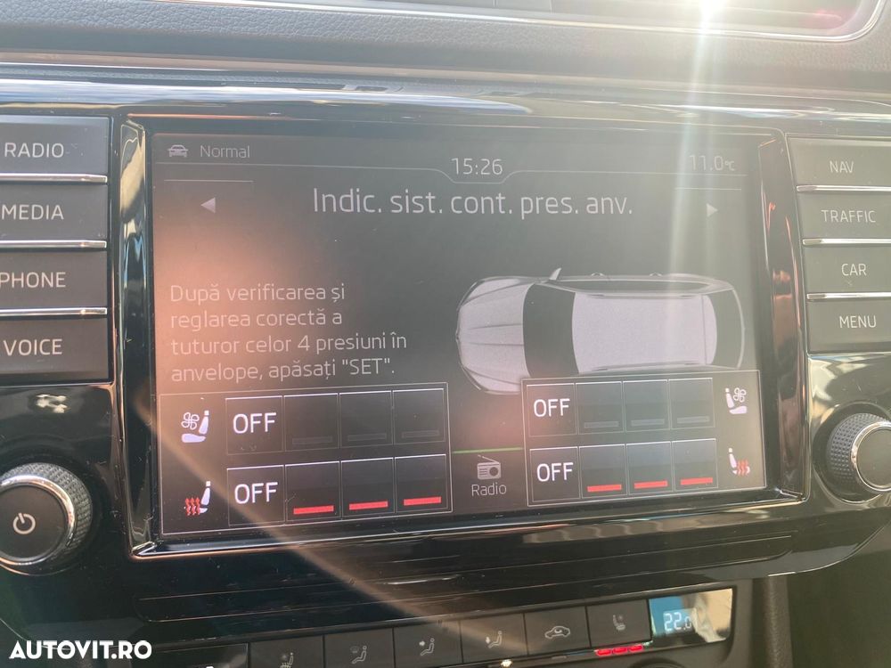 Skoda Superb Combi 2.0 TDI 4X4 DSG Laurin & Klement - 25