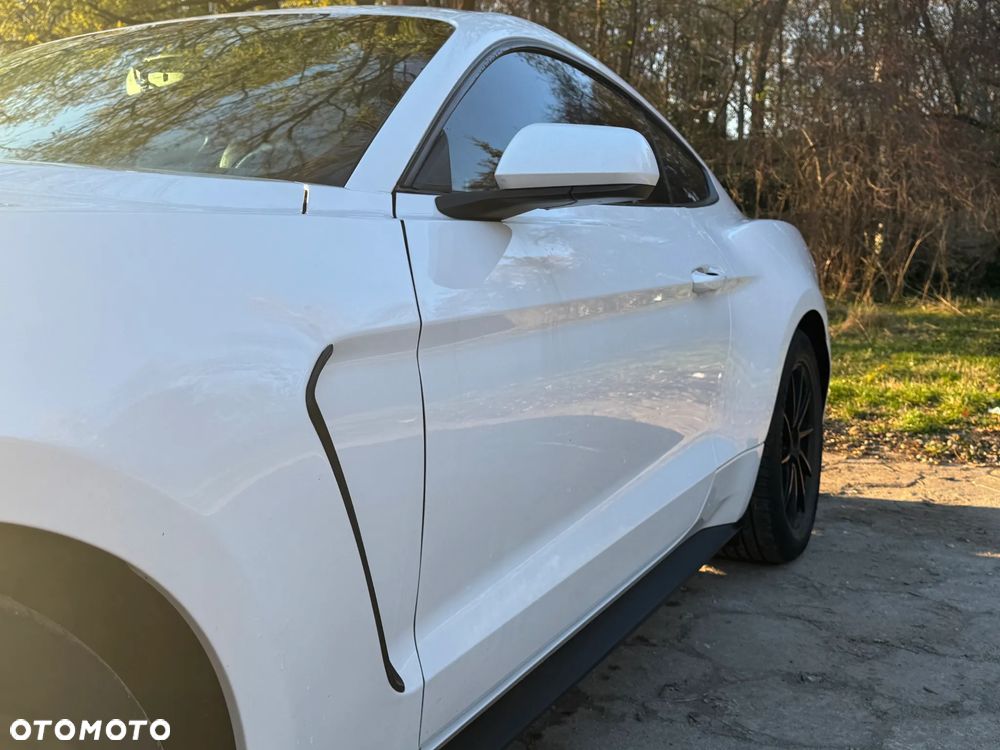 Ford Mustang - 15