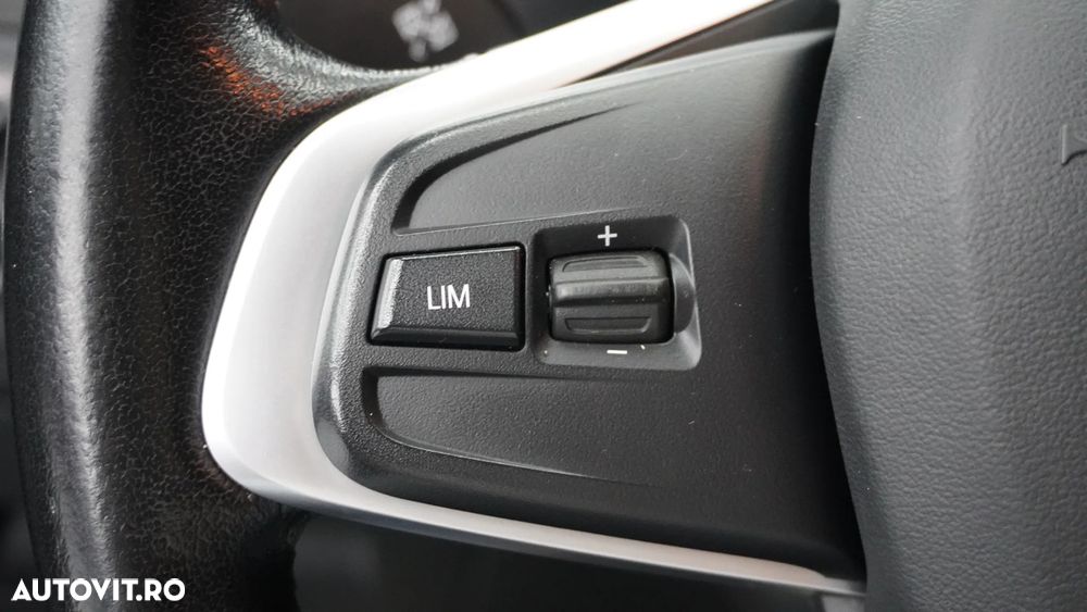 BMW X1 xDrive18d Standard - 11