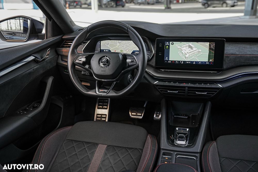 Skoda Octavia 1.4 TSI DSG RS First Edition - 18