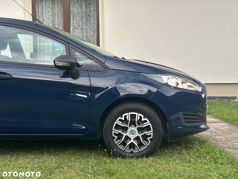 Ford Fiesta - 12