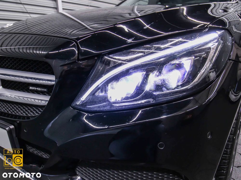 Mercedes-Benz Klasa C 300 9G-TRONIC AMG Line - 35