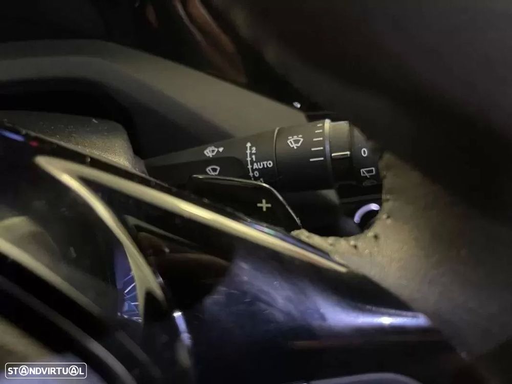 Peugeot 308 1.6 Hybrid Allure e-EAT8 - 21