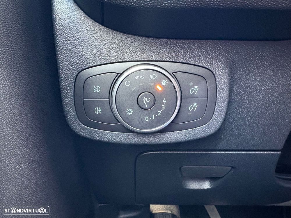 Ford Fiesta 1.0 EcoBoost ST-Line - 37