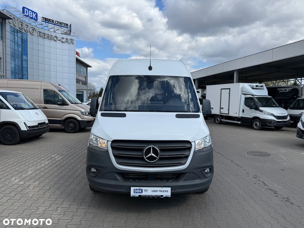 Mercedes-Benz SPRINTER - 4