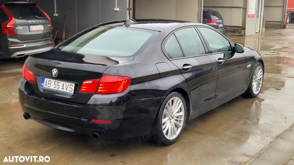 BMW Seria 5 535i Sport-Aut. Luxury Line - 7