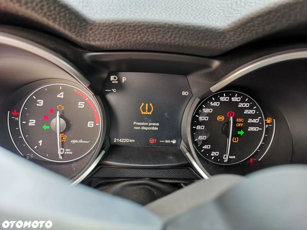 Alfa Romeo Stelvio 2.2 16V AT8 - 29