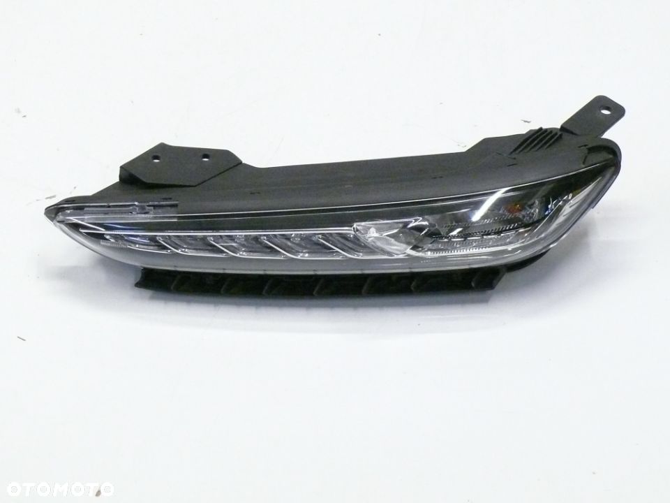 LAMPA JAZDY DZIENNEJ LEWA HYUNDAI KONA LED KIERUNEK 2017 2021 LIFT EU
