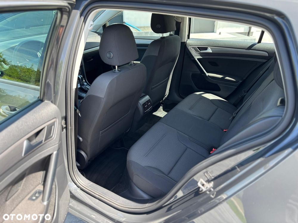Volkswagen Golf e-Golf - 18