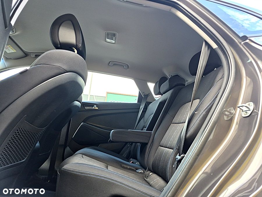 Hyundai Tucson blue 1.6 GDi 2WD Navi - 25