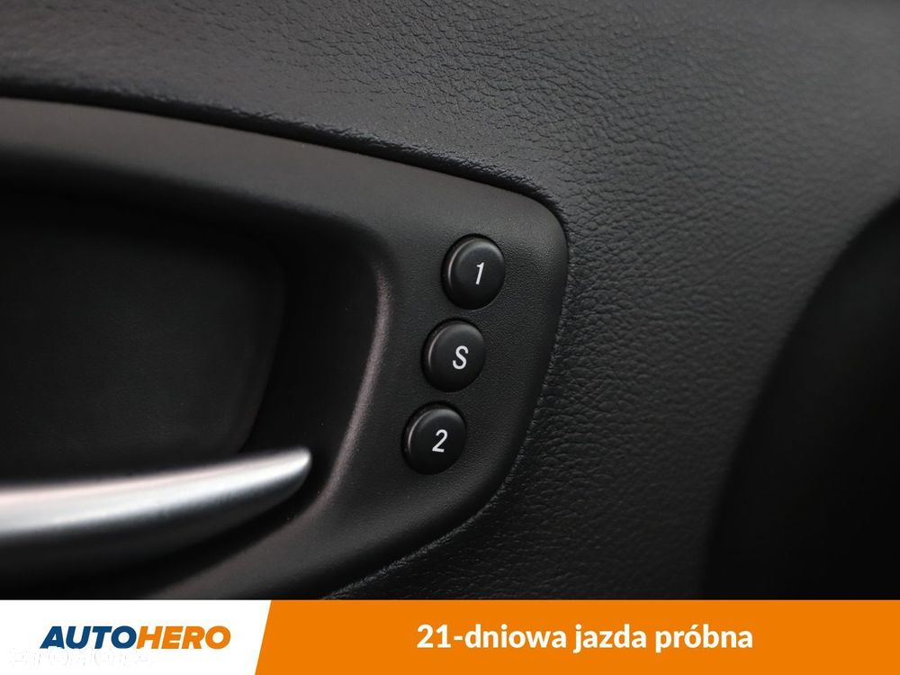 Jeep Compass - 38
